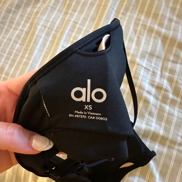 Alo Yoga Intrigue Bra - Picture 3 of 3